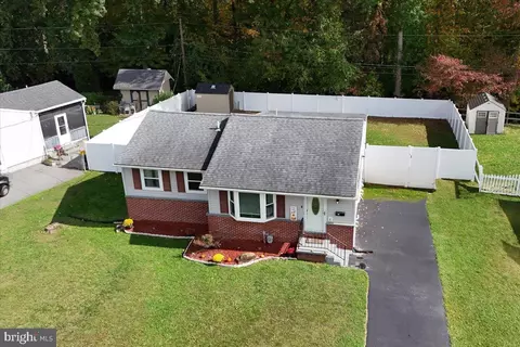 View/Area - 402 Tamara Cir, Newark, DE 19711 photo 2 of 5
