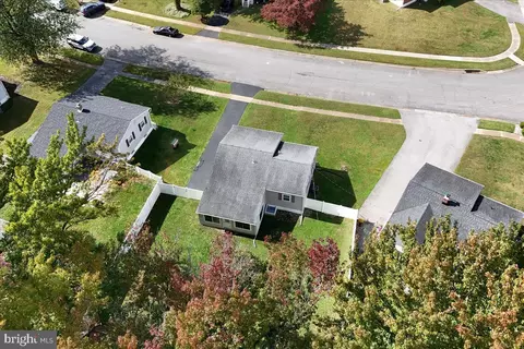 View/Area - 402 Tamara Cir, Newark, DE 19711 photo 5 of 5