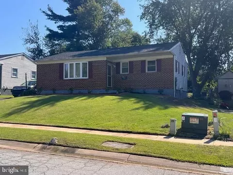 146 W Edinburgh Dr, New Castle, DE 19720