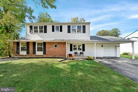 3347 Altamont Dr, Wilmington, DE 19810