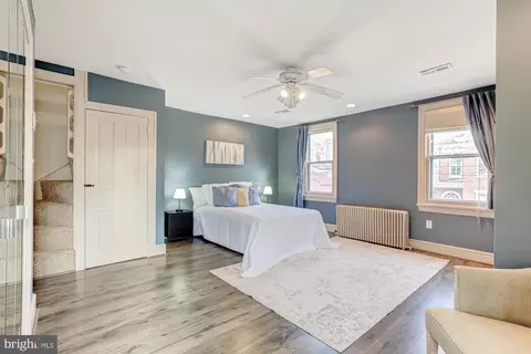 Bedroom - 36 E Fifth St, New Castle, DE 19720 photo 6 of 14