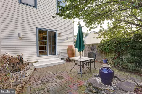 Exterior - 36 E Fifth St, New Castle, DE 19720 photo 11 of 14