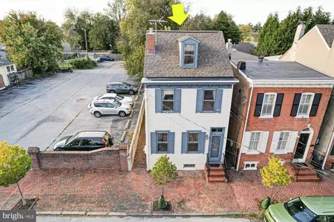 Exterior - 36 E Fifth St, New Castle, DE 19720 photo 6 of 14