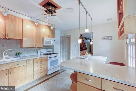 Kitchen - 36 E Fifth St, New Castle, DE 19720 photo 7 of 7