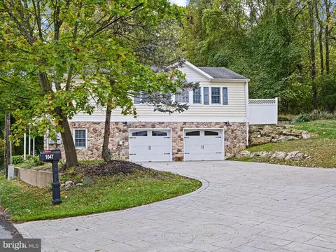 1047 Yorklyn Rd, Hockessin, DE 19707