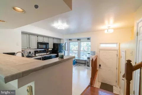 Entry Way - 705 Naples Way, Bear, DE 19701 photo 4 of 14