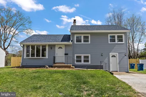 20 E Dickens Rd, Claymont, DE 19703