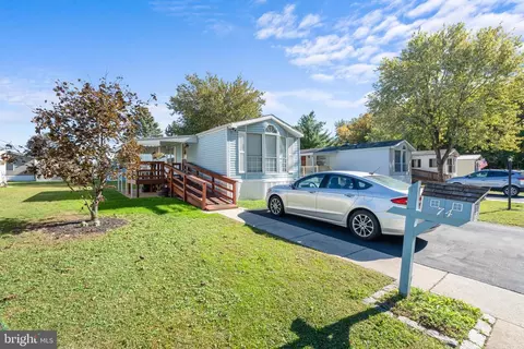 74 Farvel Rd, Wilmington, DE 19810