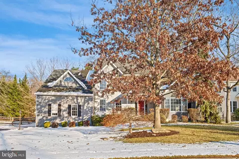 8 Arizona State Dr, Newark, DE 19713