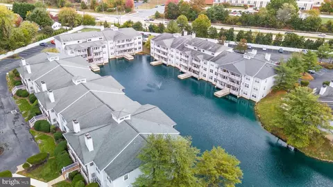 806 Waters Edge Dr #187, Newark, DE 19702