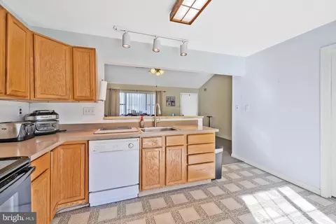 Kitchen - 448 S Hyde Pl, Bear, DE 19701 photo 1 of 2