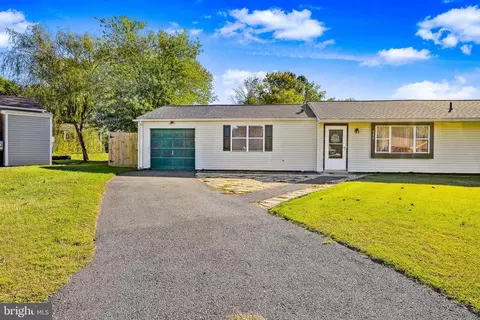 Other - 448 S Hyde Pl, Bear, DE 19701 photo 3 of 12