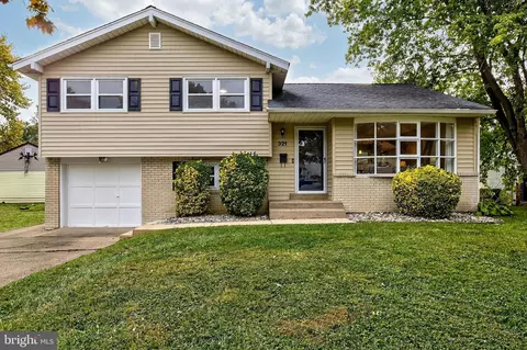 321 Ashbourne Rd, Claymont, DE 19703