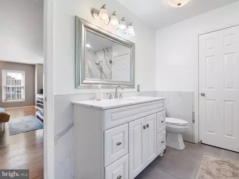 Bath - 15 Eaton Pl, Bear, DE 19701 photo 2 of 4