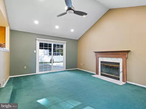 Living - 922 White Clay Ter, Bear, DE 19701 photo 6 of 7