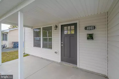 Exterior - 308 Gray St, Townsend, DE 19734 photo 3 of 6