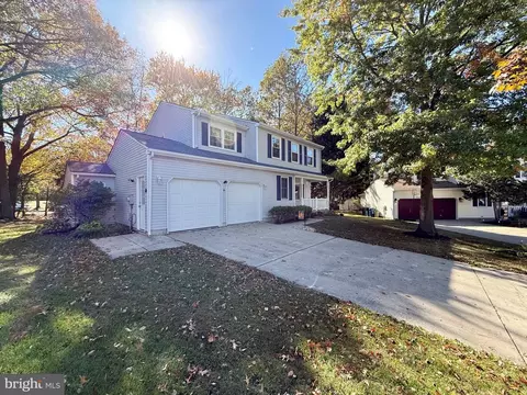 9 Advent Ct, Newark, DE 19713