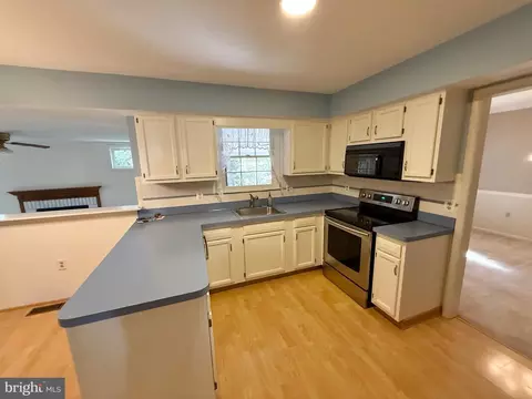 Kitchen - 9 Advent Ct, Newark, DE 19713 photo 6 of 6