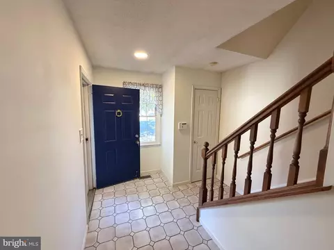 Entry Way - 9 Advent Ct, Newark, DE 19713 photo 1 of 2
