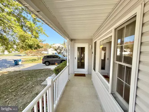 Exterior - 9 Advent Ct, Newark, DE 19713 photo 6 of 15