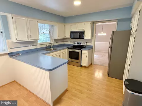 Kitchen - 9 Advent Ct, Newark, DE 19713 photo 4 of 6