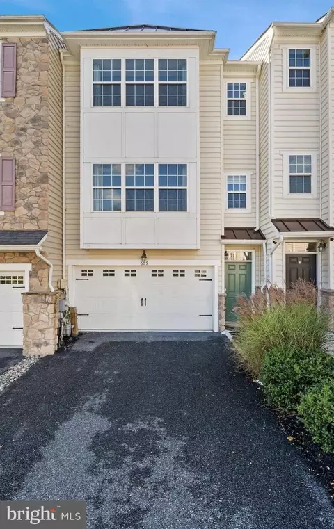 609 Jacobsen Cir #148, Newark, DE 19702