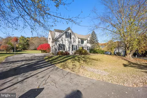 408 Willowbend Ct, Hockessin, DE 19707