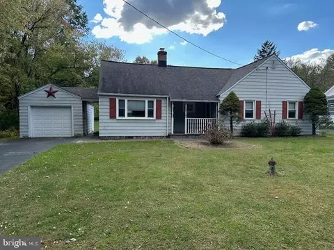 5956 Summit Bridge Rd, Townsend, DE 19734