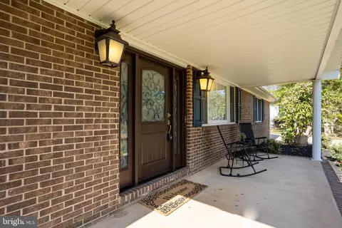 Exterior - 148 Carlotta Dr, Bear, DE 19701 photo 2 of 6