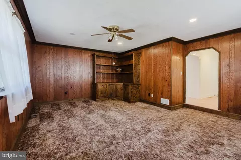 Living - 148 Carlotta Dr, Bear, DE 19701 photo 4 of 4