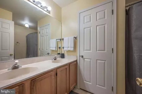 Bath - 42 Denny Cir, Newark, DE 19702 photo 1 of 1