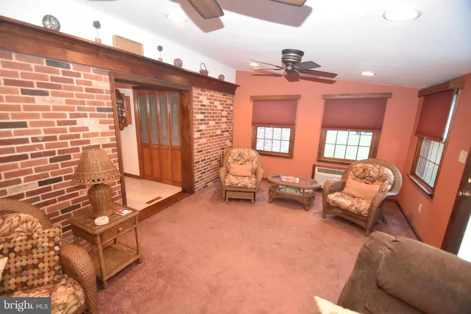 Entry Way - 27 Woodside Ln, Bear, DE 19701 photo 3 of 5