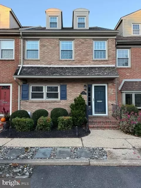 2105 Fairfield Pl, Wilmington, DE 19805