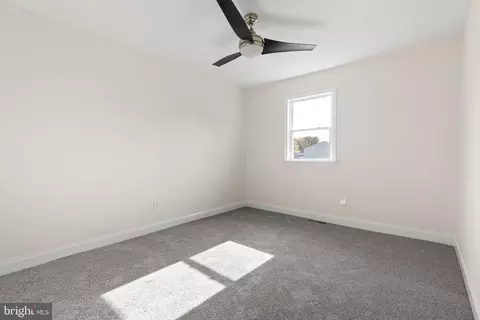 Bedroom - 113 E Plover Dr, Newark, DE 19702 photo 1 of 7