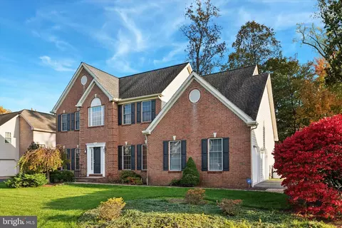 22 Bradley Dr, Wilmington, DE 19803
