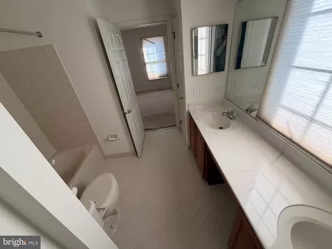 Entry Way - 220 Hockessin Cir, Hockessin, DE 19707 photo 6 of 8