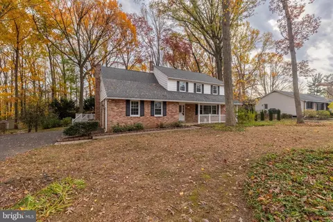 21 Winterbury Cir, Wilmington, DE 19808