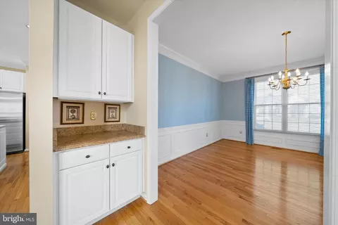 Entry Way - 7 Warbler Ct, Newark, DE 19711 photo 2 of 4