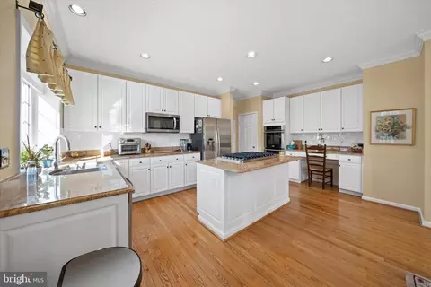 Kitchen - 7 Warbler Ct, Newark, DE 19711 photo 4 of 4