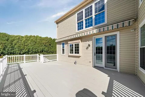 Exterior - 7 Warbler Ct, Newark, DE 19711 photo 5 of 11