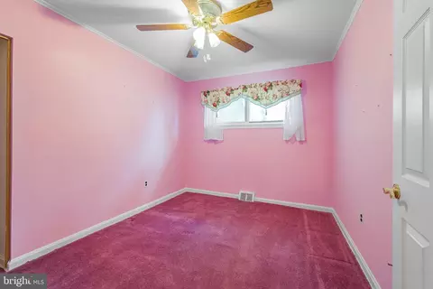 Bedroom - 14 Longview Dr, Newark, DE 19711 photo 1 of 4