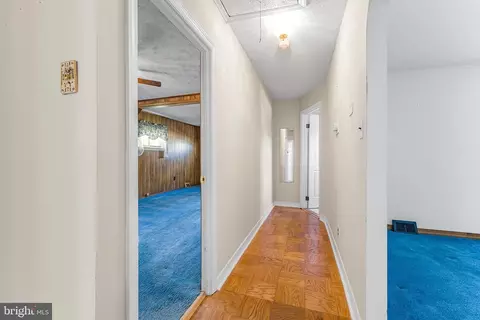 Entry Way - 14 Longview Dr, Newark, DE 19711 photo 4 of 4