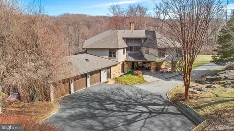 3930 Thompson Bridge Rd, Wilmington, DE 19803