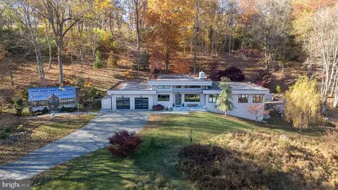 3924 Thompson Bridge Rd, Wilmington, DE 19803