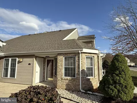 6 Colefax Ct, Wilmington, DE 19804