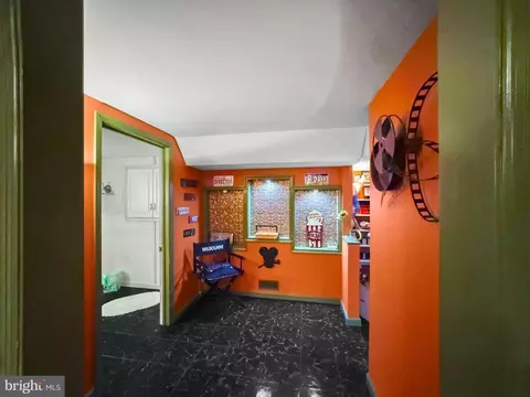 Entry Way - 15 Moonlight Ct, Newark, DE 19702 photo 14 of 14
