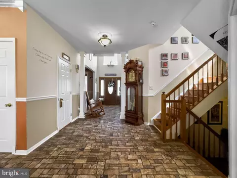 Entry Way - 15 Moonlight Ct, Newark, DE 19702 photo 7 of 14
