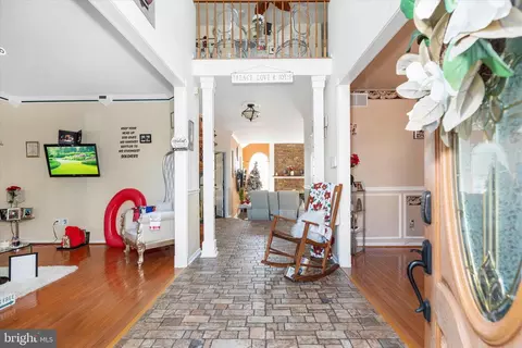 Entry Way - 15 Moonlight Ct, Newark, DE 19702 photo 1 of 14