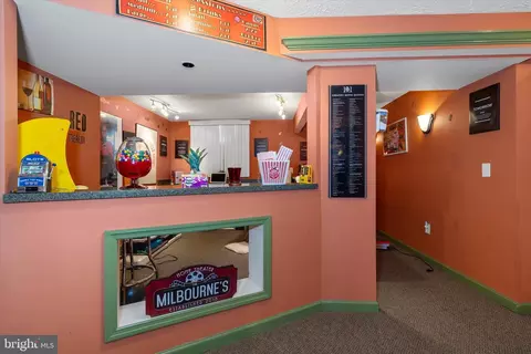 Entry Way - 15 Moonlight Ct, Newark, DE 19702 photo 11 of 14