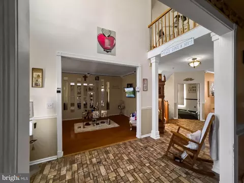 Entry Way - 15 Moonlight Ct, Newark, DE 19702 photo 2 of 14